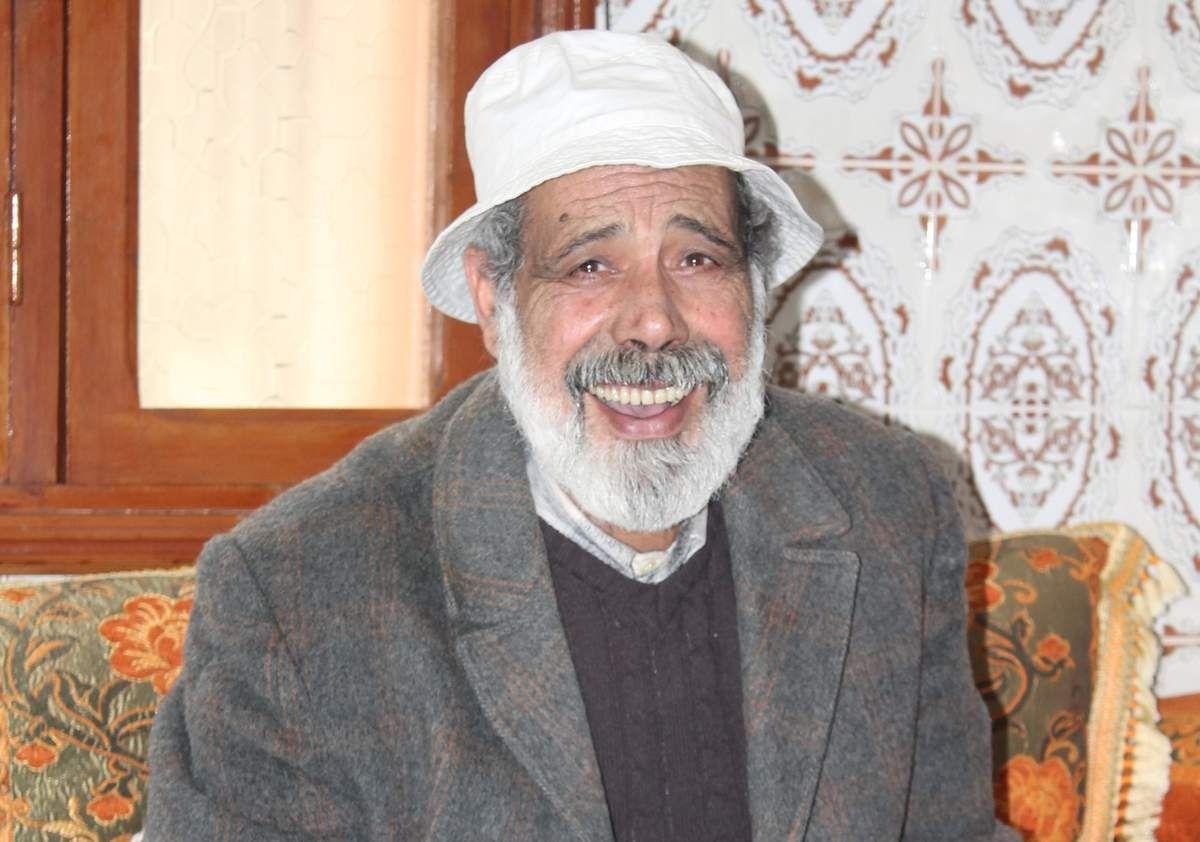 الممثل المغربي القدير محمد الرزين خلال عودته للسينما بفيلم يوم طويل بعد سنوات من الغياب عن الأضواء.