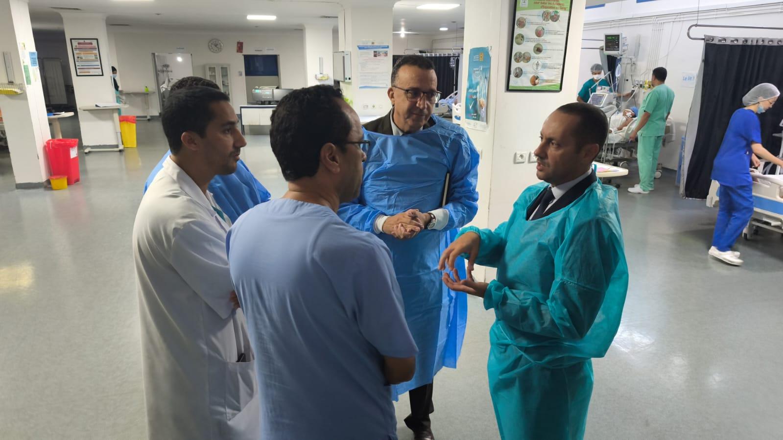 صورة وزير الصحة والحماية الاجتماعية، أمين التهراوي خلال زيارة مستشفى الحسن الثاني بأكادير
