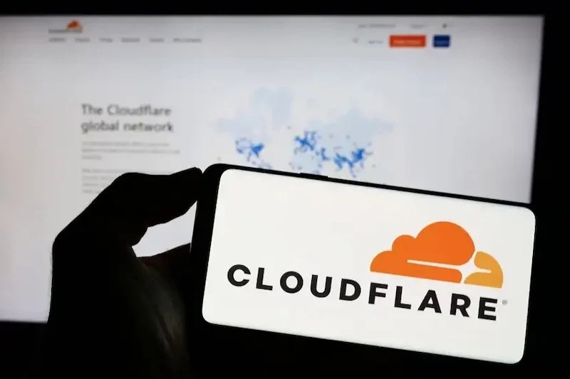 صورة توضح تعطل مواقع عالمية بسبب خلل في خدمة كلاود فلير وتأثيره على المستخدمين في المغرب