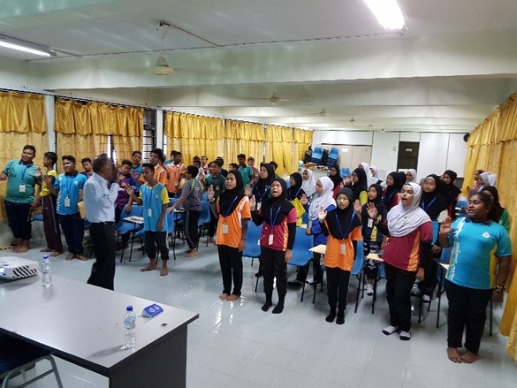 Lagi, makassar jadi kota terbaik penyelenggaraan pemerintah daerah; Program Sahsiah Cemerlang Sekolah Rendah Peringkat Negeri Pulau Pinang At Pusat Sukan Air Teluk Kumbar Mcpf Penang