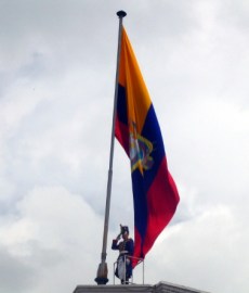 02-Quito07 sing the national anthem
