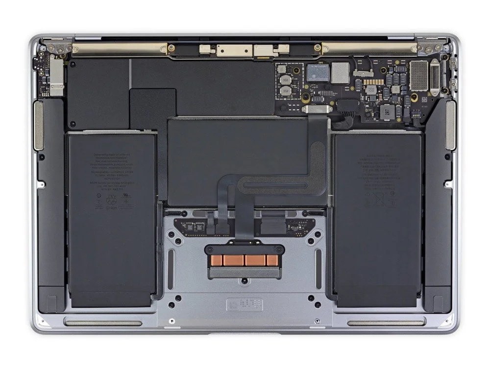 iFixIt smonta i MacBook con chip M1 2 IFixIt MacBook M1 1