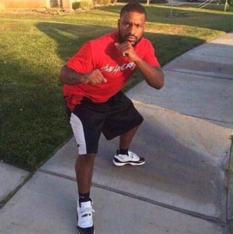 wallpapers Black Guy With Glasses Meme Red Shirt black guy fighting memes