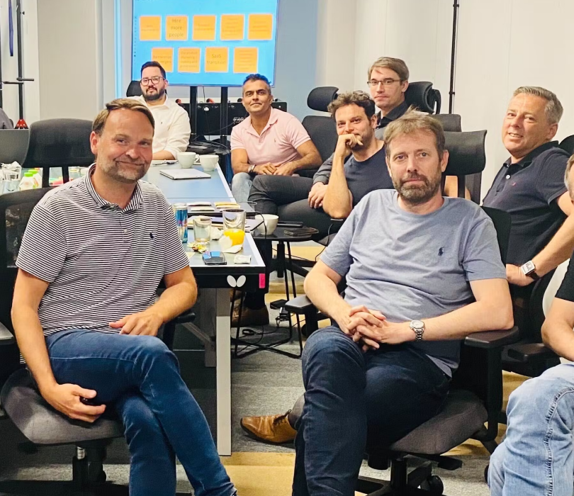 Personalised Digital Banking Solutions Meniga - Download High Quality Landscape Picture | HD