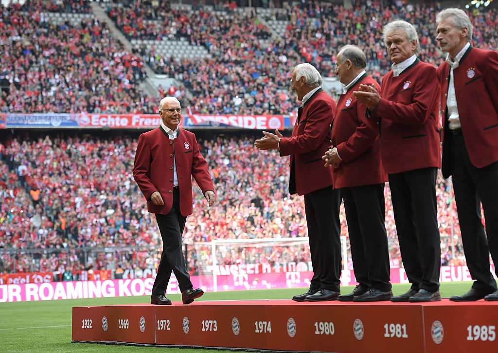 MUNICH, GERMANY - MAY 14: Franz Beckenbauer (L), FC Bayern president of honour is introduced prior to the Bundesliga match between FC Bayern Muenchen and Hannover 96 at Allianz Arena on May 14, 2016 in Munich, Germany. (Photo by Matthias Hangst/Bongarts/Getty Images)