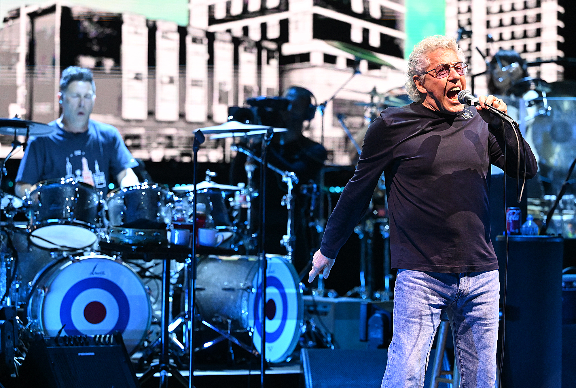 Roger Daltre cantou alternativas ao anfiteatro da costa em Mountain View em 21 de setembro de 2025. (Chris Relay/Times-Harald)