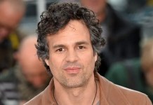 Aktori amerikan Mark Ruffalo hedh poshtë akuzat për antisemitizëm pas kritikave ndaj Oracle dhe Paramount