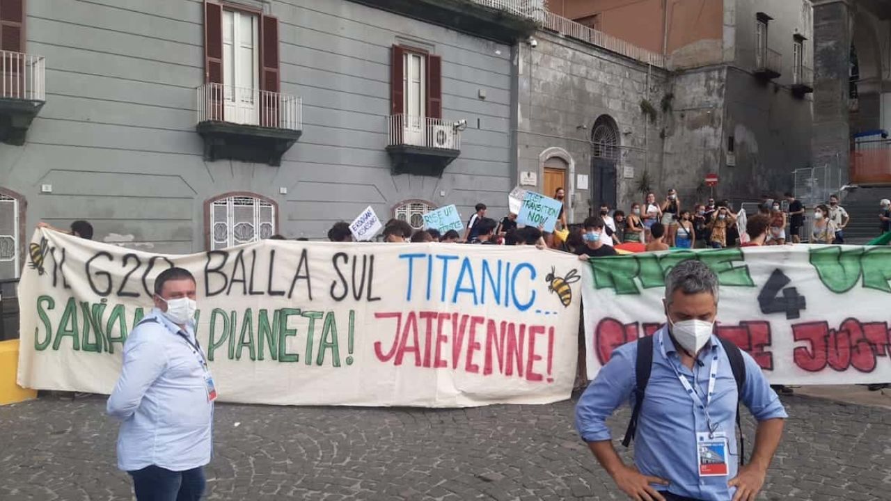 Proteste Degli Attivisti Al G20 Di Napoli Sul Clima: "La Politica Ha Fallito" 720_x_1280_jpg