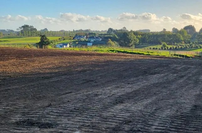 Excavation and Clearing, Earthmoving and Landscaping, Site Cuts & Preparations, Drilling & Footing, Metal Supplies, Driveways, Life Style Block Development, Demolition and Removals, Trucks & Diggers for Hire