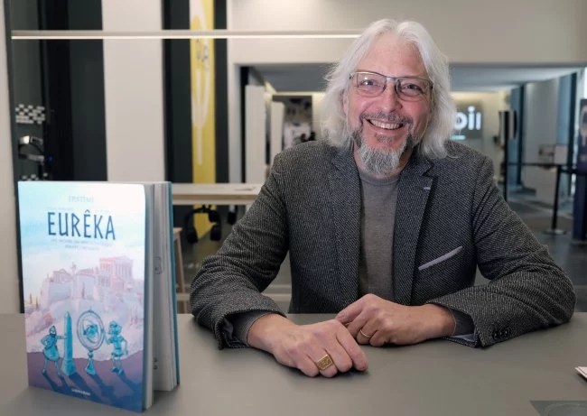 Touléco. Pascal Marchand, prof le jour, écrivain la nuit