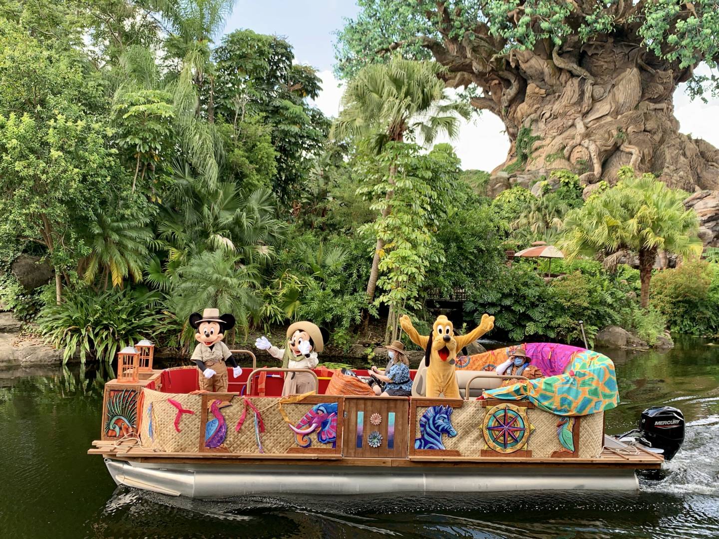Beginning memorial day weekend, disney's animal kingdom park will officially allow guests to enjoy its attractions, animals and worldwide adventures in the evening. Was The Reopening Of Disney S Animal Kingdom A Roaring Success