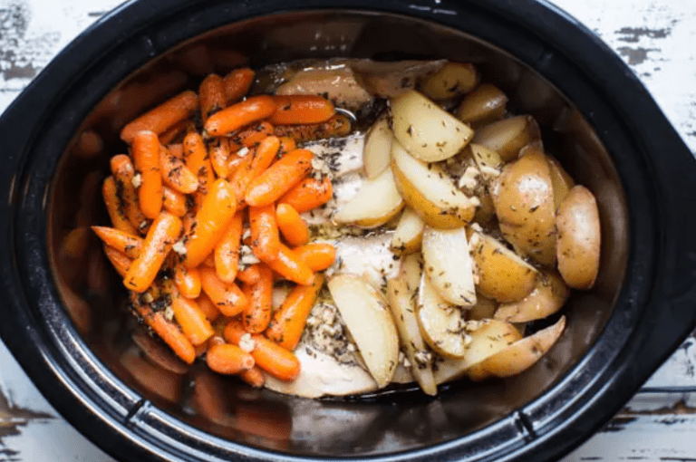 Slow cooker chicken carrots and potatoes