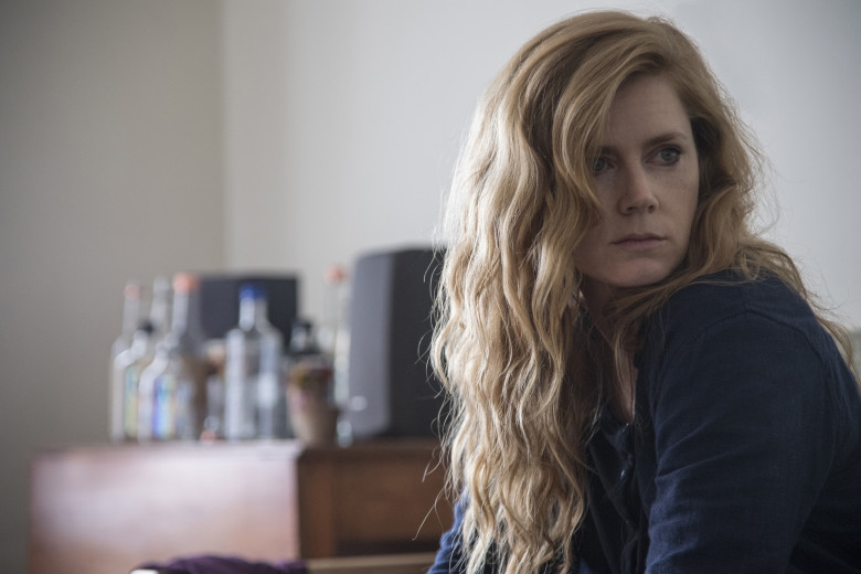 Series: crítica de «Sharp Objects» (Episodios 1-3)