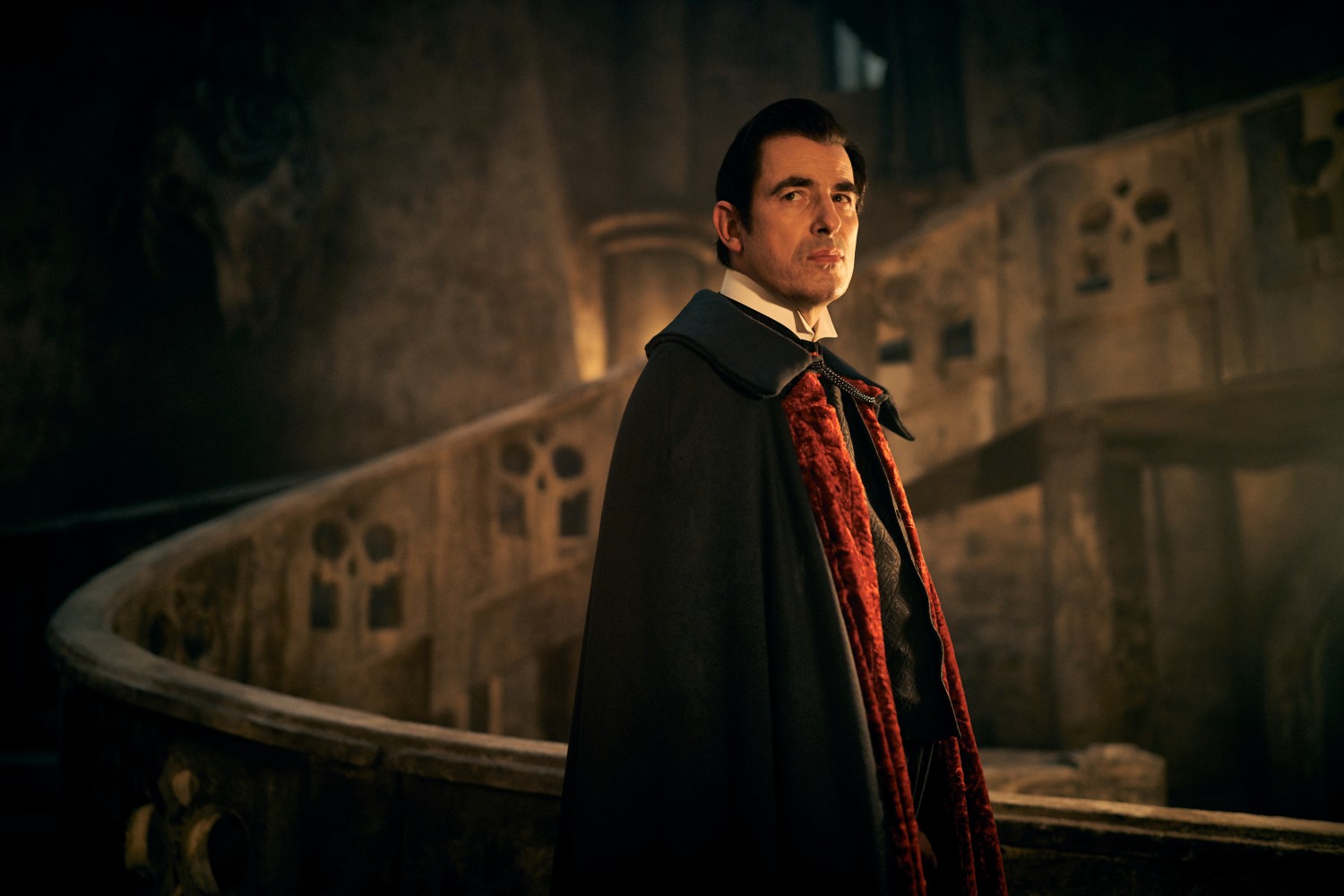 Miniseries: crítica de «Drácula», de Steven Moffat y Mark Gatiss (Netflix)