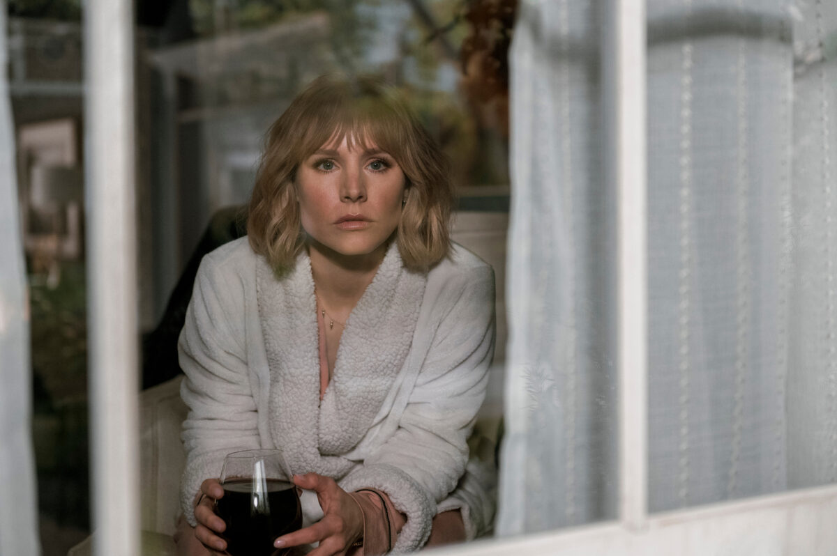 Series: crítica de «La mujer de la casa de enfrente de la chica en la ventana», de Rachel Ramras, Hugh Davidson y Larry Dorf (Netflix)