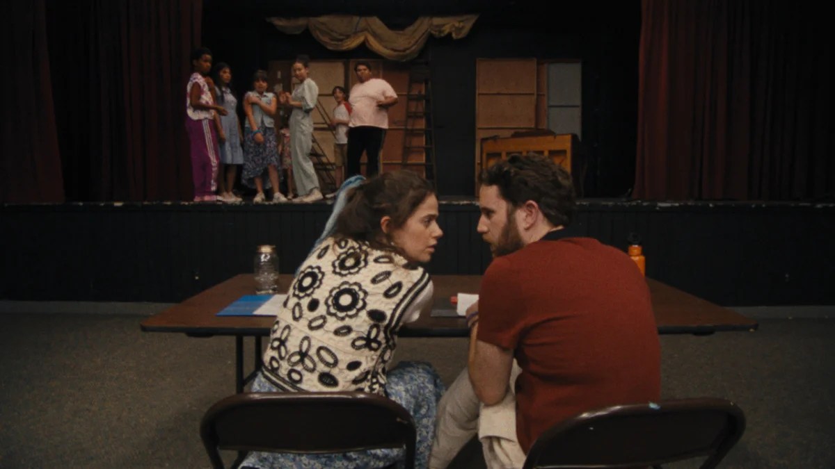 Estrenos online: crítica de «Ensayo general» («Theater Camp»), de Molly Gordon y Nick Lieberman (Star+)