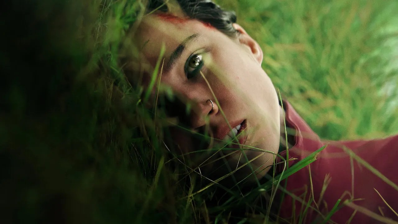 Estrenos online: crítica de «No te muevas» («Don’t Move»), de Adam Schindler y Brian Netto (Netflix)