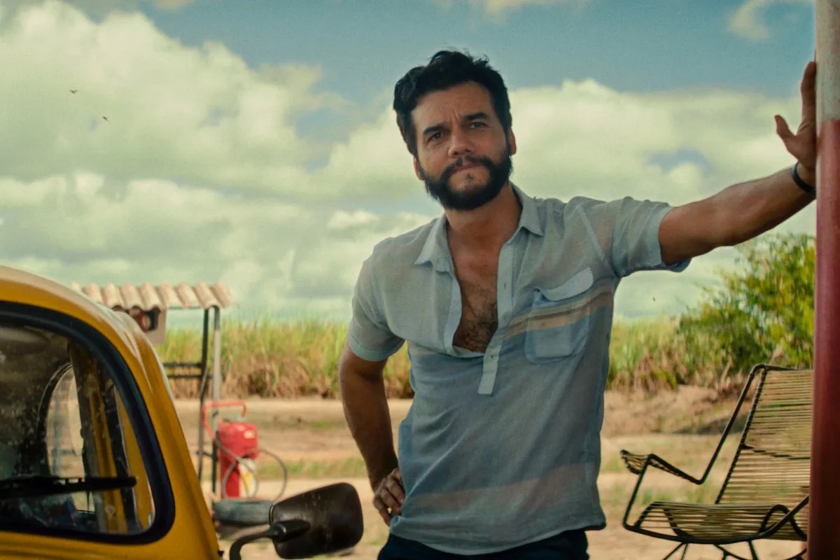 ‘The Secret Agent’ Review: Kleber Mendonça Filho’s Bold 1970s Epic