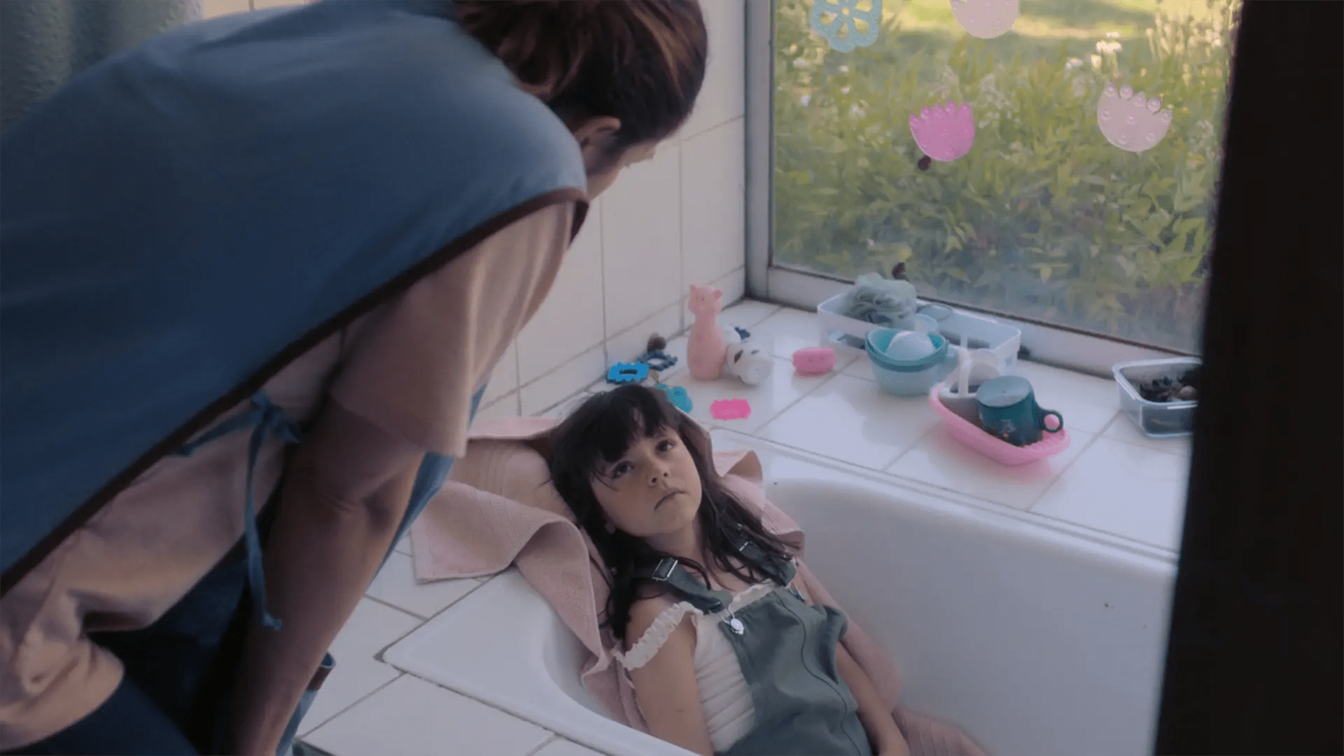 ‘Limpia’ San Sebastian Review: A Subtle Tale of Power and Dependence (Netflix)
