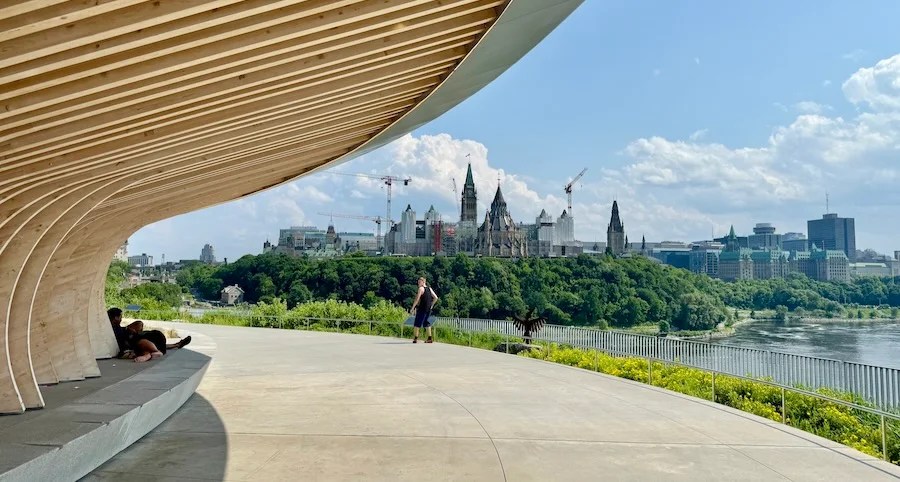 Transfer em Ottawa, motorista brasileiro