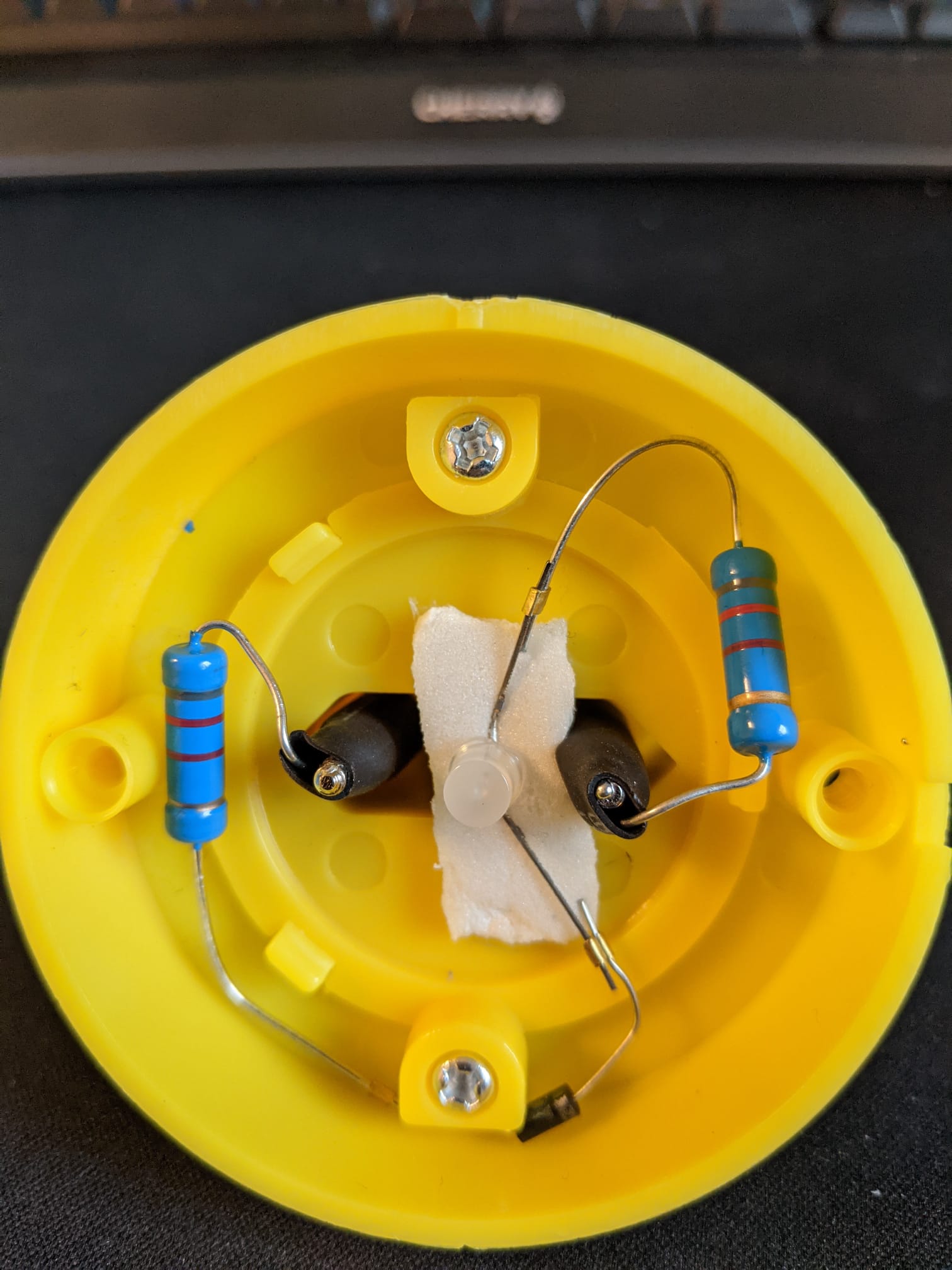 We particularly liked the various lighting modes with the dedicated button. LED Nachtlicht optimieren - Mikrocontroller.net