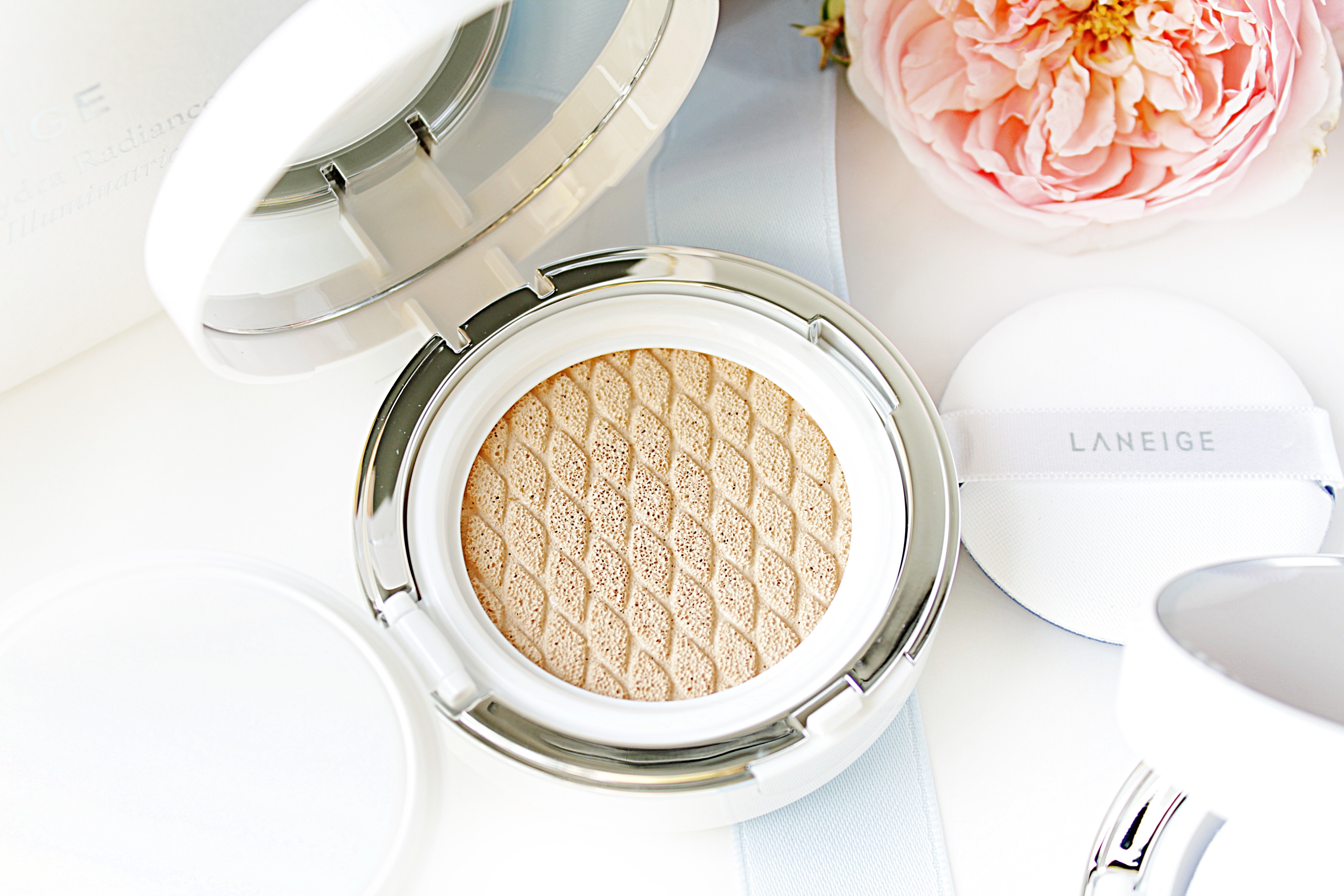 Laneige BB Cushion Hydra Radiance SPF 50 Million Idole