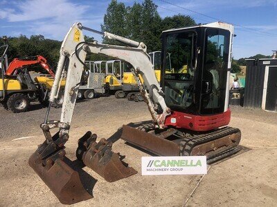 Takeuchi TB23R 2.5 3 tonne mini digger kubota jcb hitachi caterpillar bobcat Takeuchi TB23R 2.5 3 tonne mini digger kubota jcb hitachi caterpillar bobcat