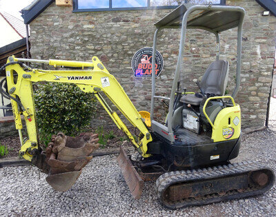YANMAR VIO 15 MINI DIGGER, 1.5 tonne, EXCAVATOR, 4 buckets & hitch YANMAR VIO 15 MINI DIGGER, 1.5 tonne, EXCAVATOR, 4 buckets & hitch