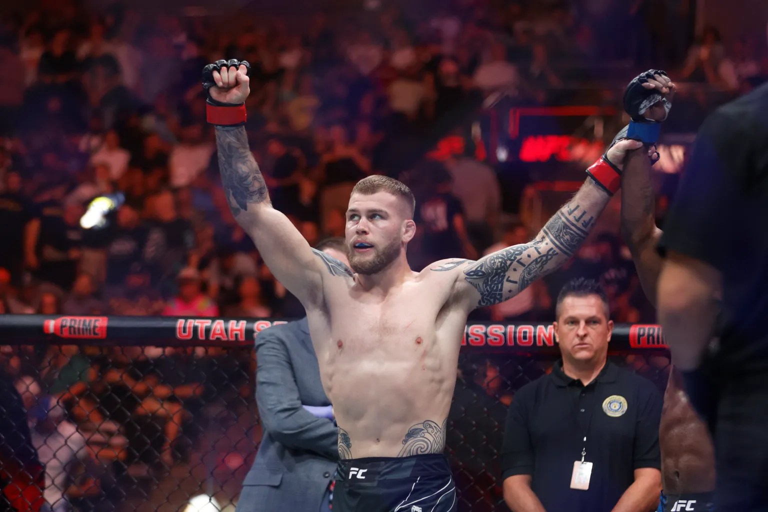 Jake Matthews vs. Phil Rowe añadido al UFC 302