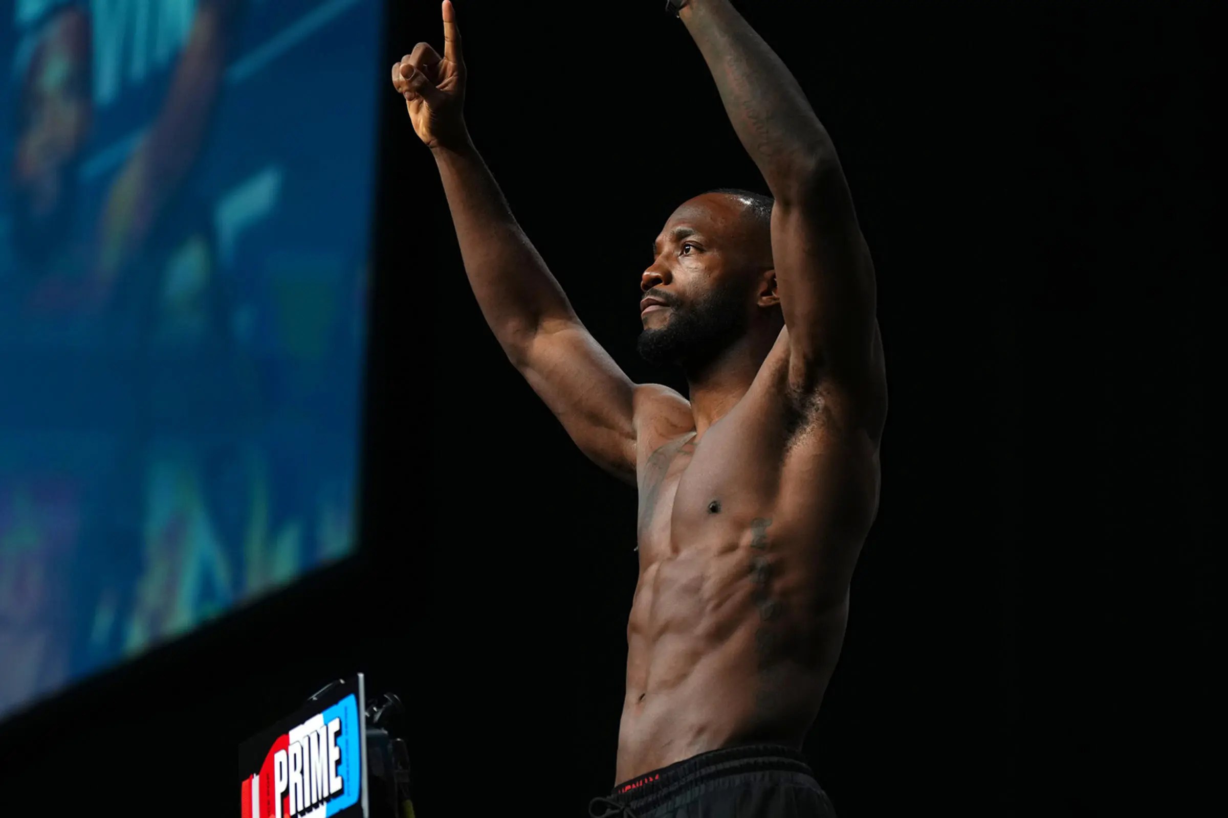 Pesajes del UFC 304: Edwards y Muhammad en regla para disputa titular en Manchester