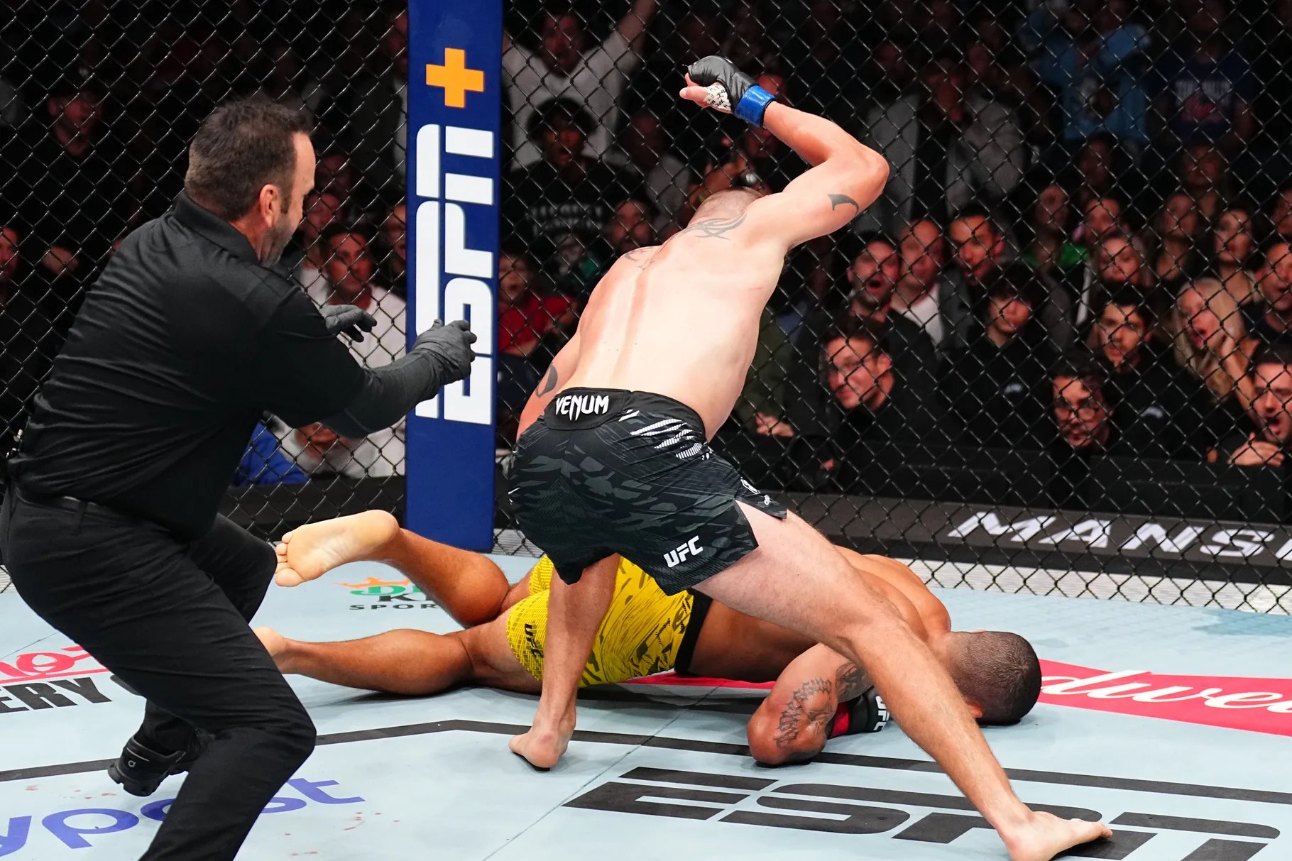 Resultados del UFC Tampa: Dustin Jacoby remonta con brutal KO sobre Vitor Petrino