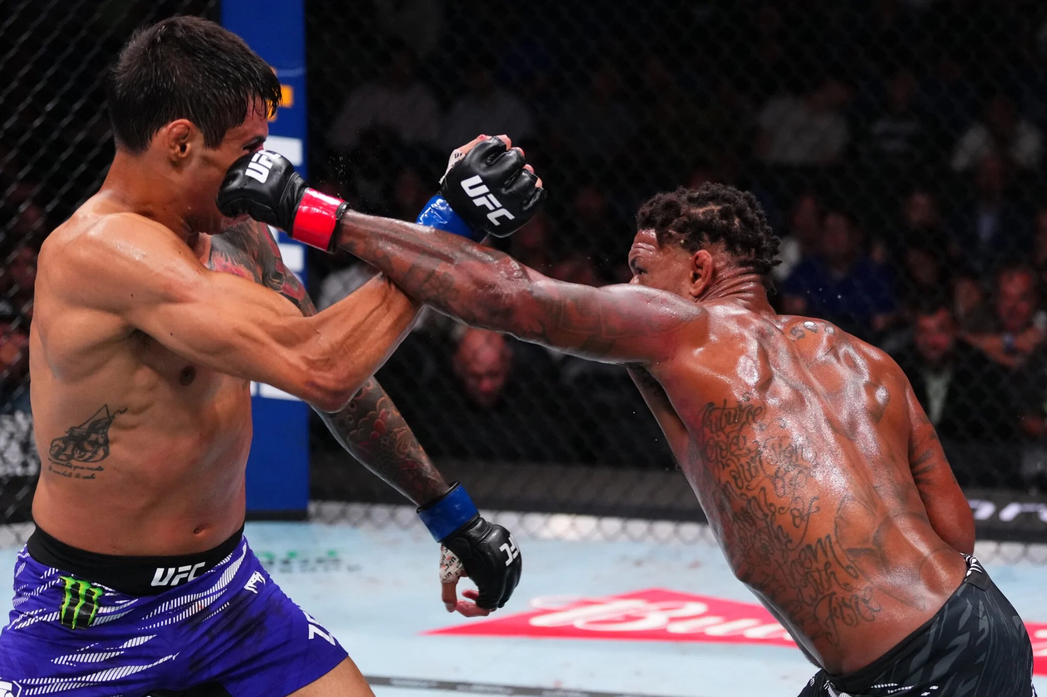 Resultados del UFC 318: Michael Johnson ridiculiza a Daniel Zellhuber y lo derrota por decisión unánime