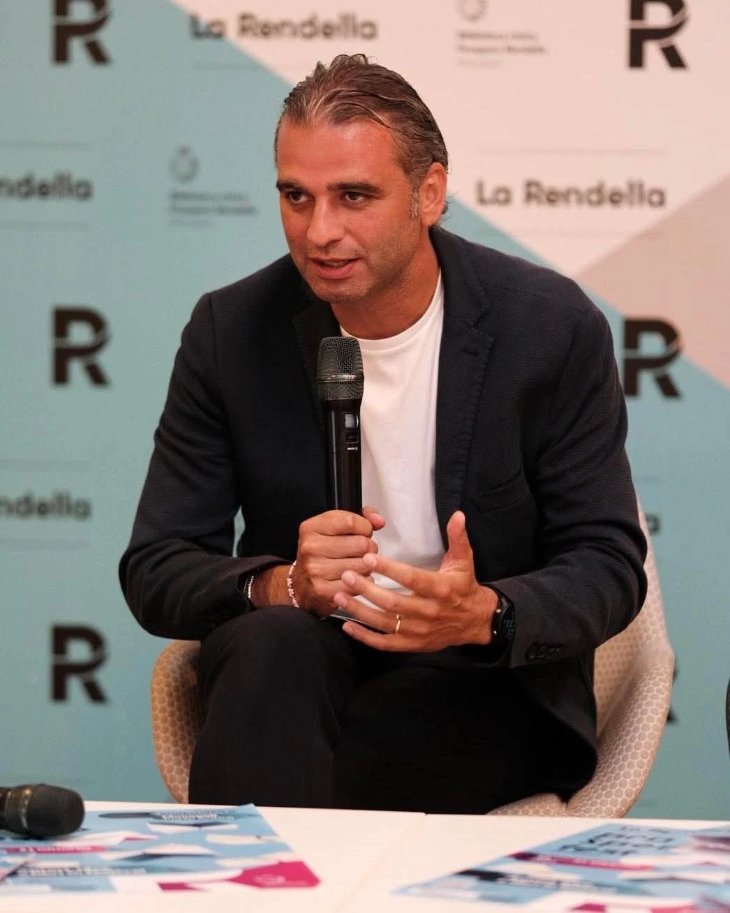 Angelo Annese rinuncia alla Regione: “Resto Sindaco di Monopoli”