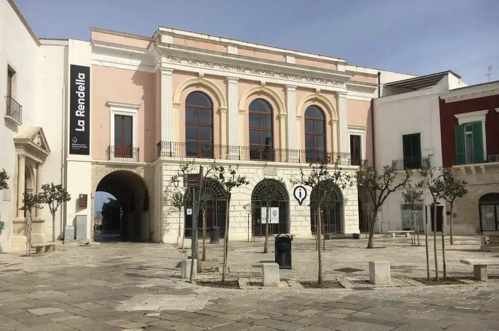 Monopoli, Biblioteca Rendella chiusa il 16 e 17 settembre per lavori all’impianto di climatizzazione