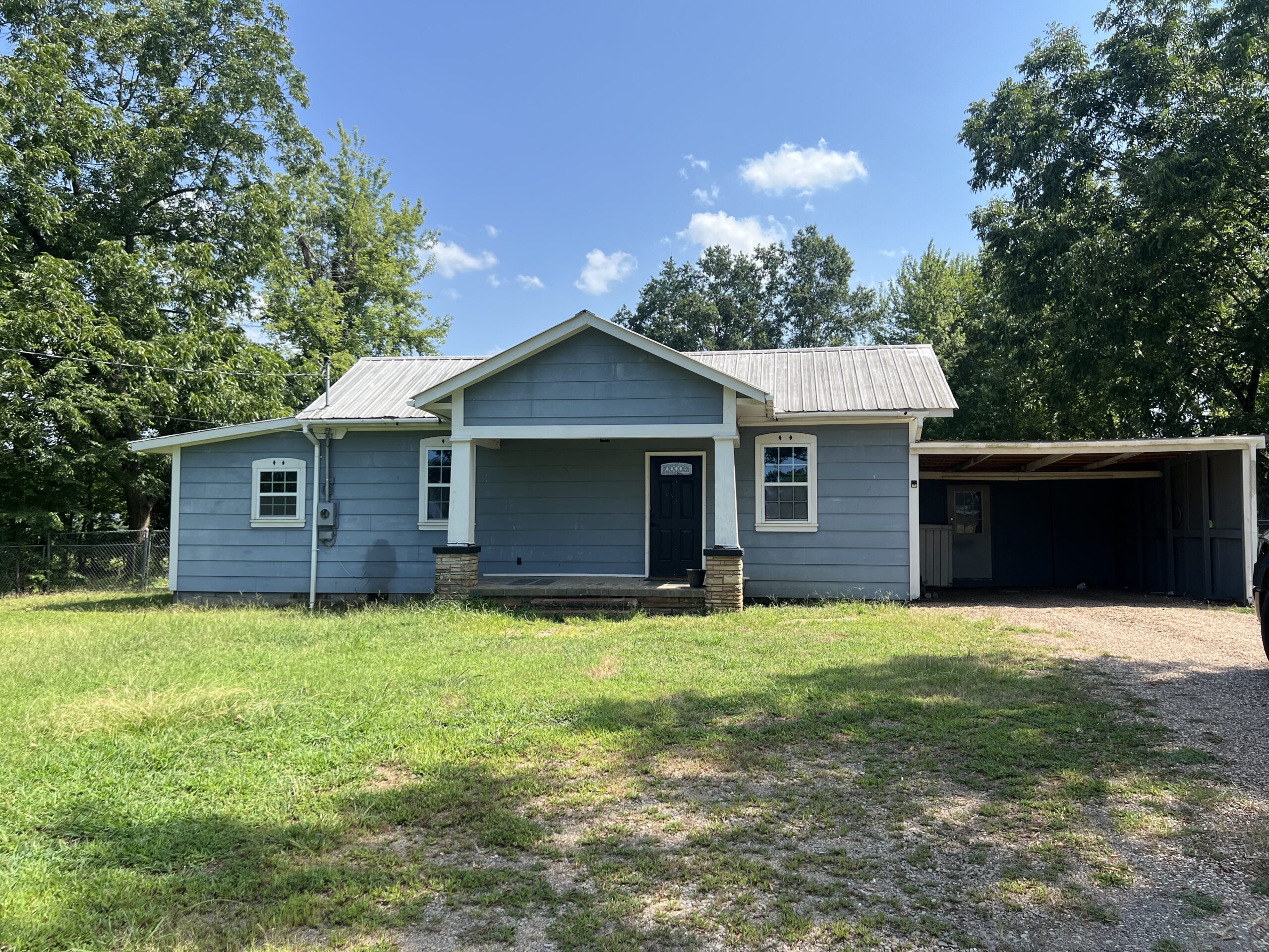 Coming soon!! 1204 E Academy St Paris $700 rent/$700 deposit- Call our Clarksville office 478-705-3302