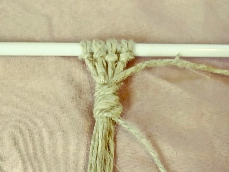 Wrap several cords together, if a simple overhand knot is insufficient. 9 Stunning Macrame Patterns and Knots for Beginners
