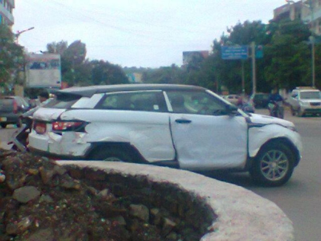 Range Rover Evoque Spotted In Pune Motorbeam Indian Car