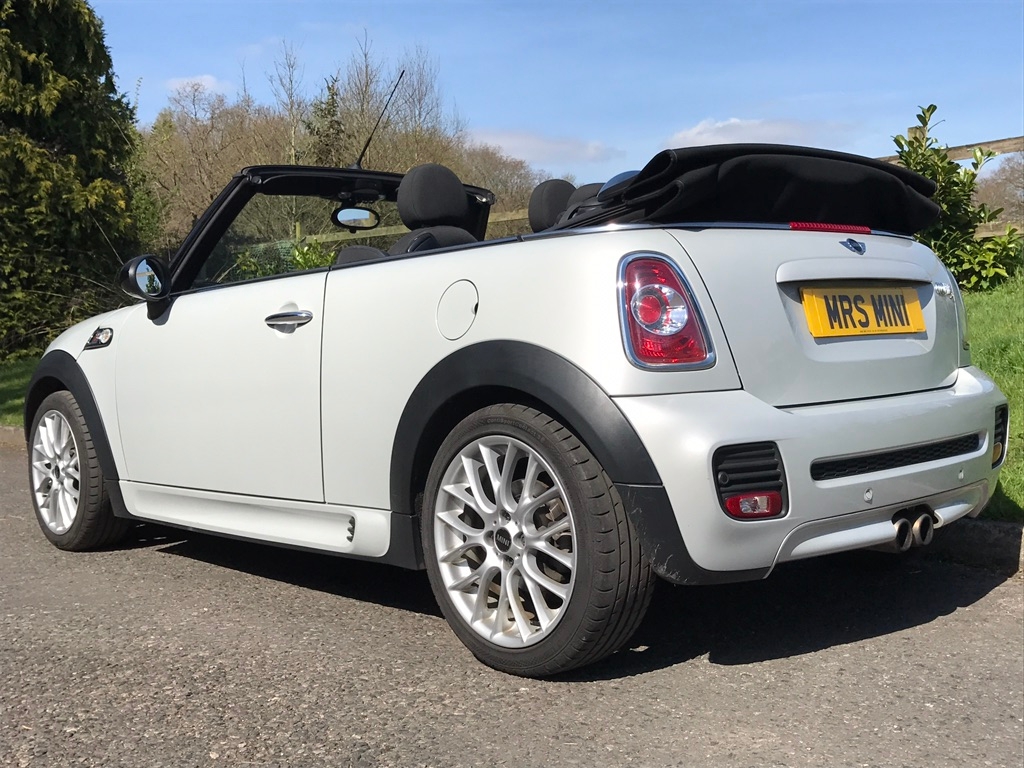 Mini cooper s cabrio white silver metallic