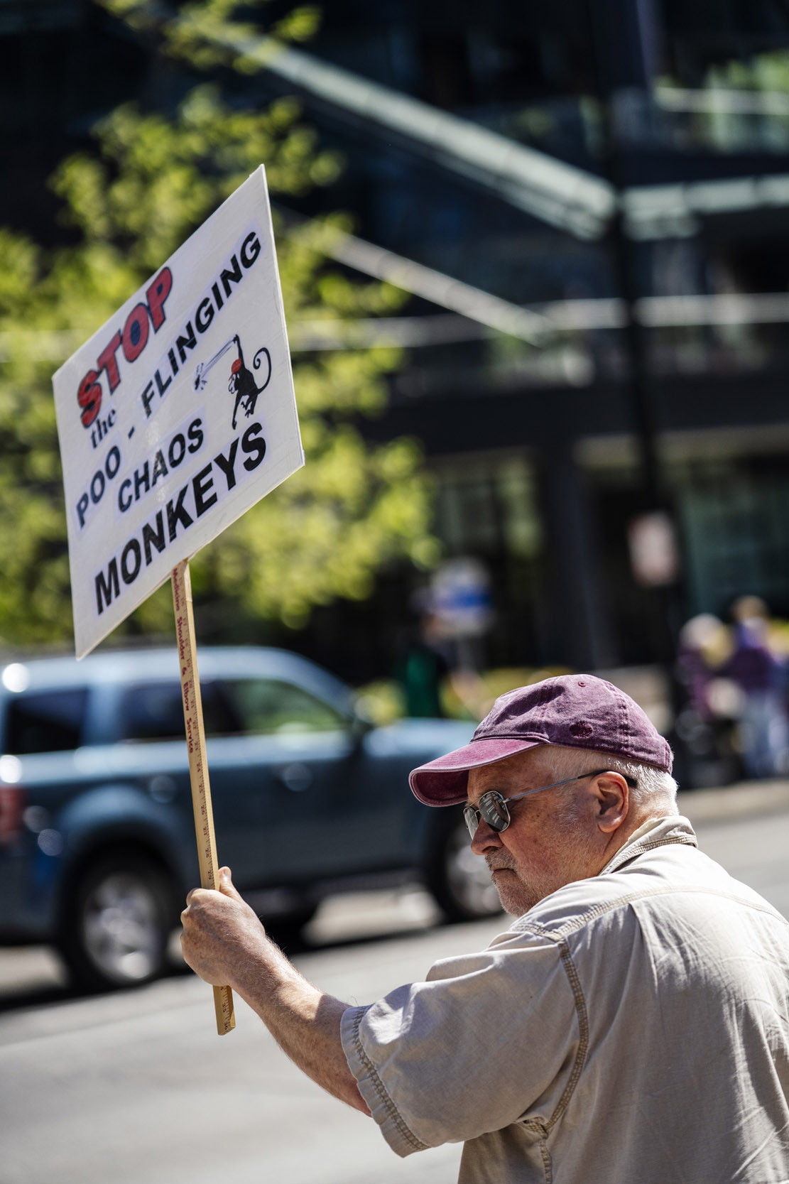 People rally in support of federal workers outside the Henry M. Jackson Federal Building in Seattle, Washington, USA, on Fri., April 25, 2025. Since the inauguration of President Donald Trump and his appointment of Elon Musk to the Department of Government Efficiency (DOGE) federal workers have faced uncertainty and layoffs around the country.