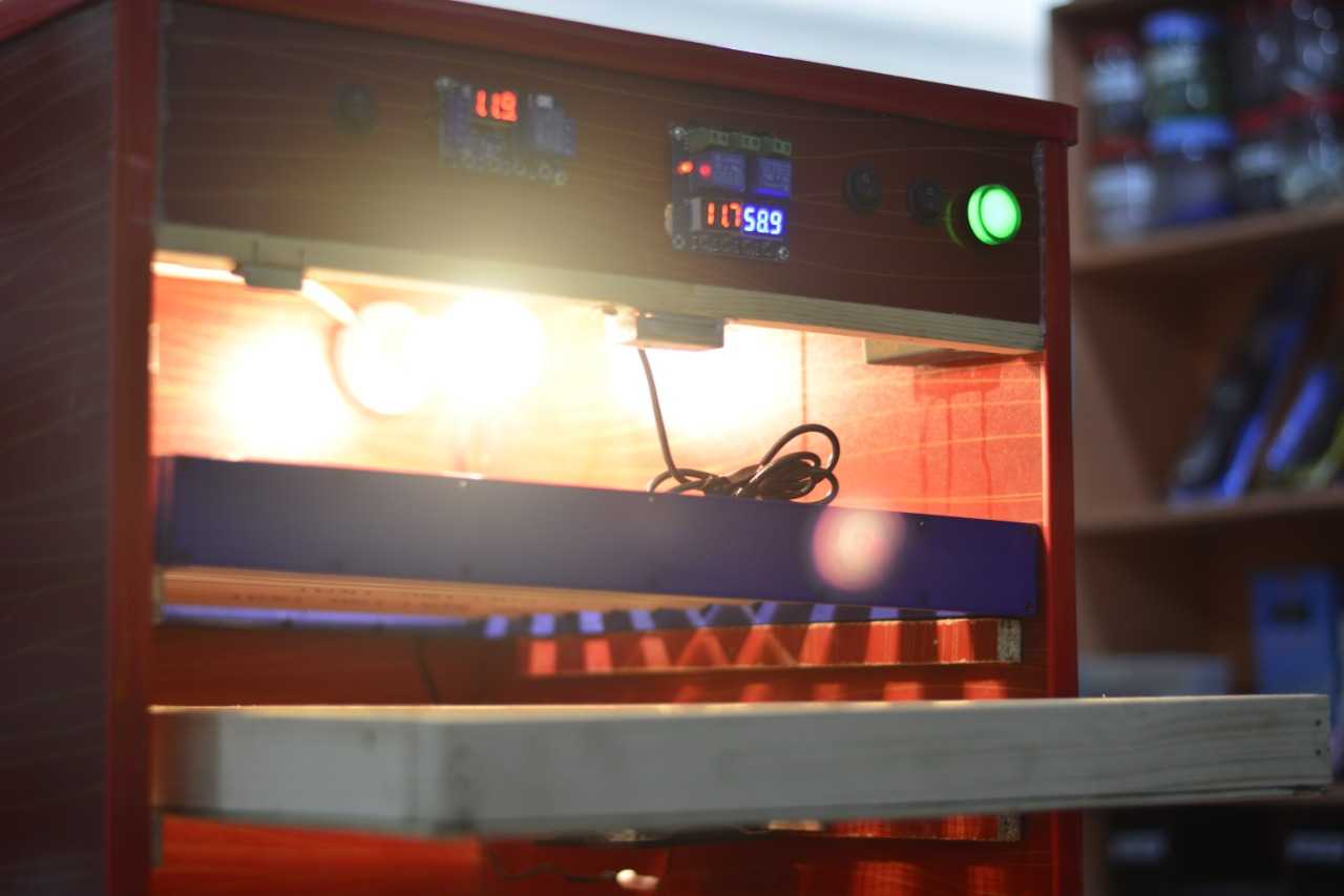 Full Automatic Incubator 80 Eggs Capacity 220V Home Hatching Incubator - Image 5