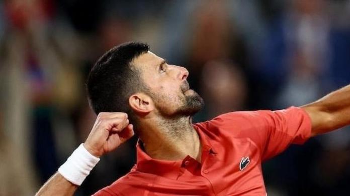 <div>Djokovic cumple y se lleva el partido más viejo de la historia de un Masters 1000</div> <div>Djokovic cumple y se lleva el partido más 'viejo' de la historia de un Masters 1000</div>