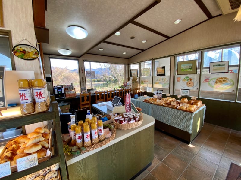 メイポップの内観