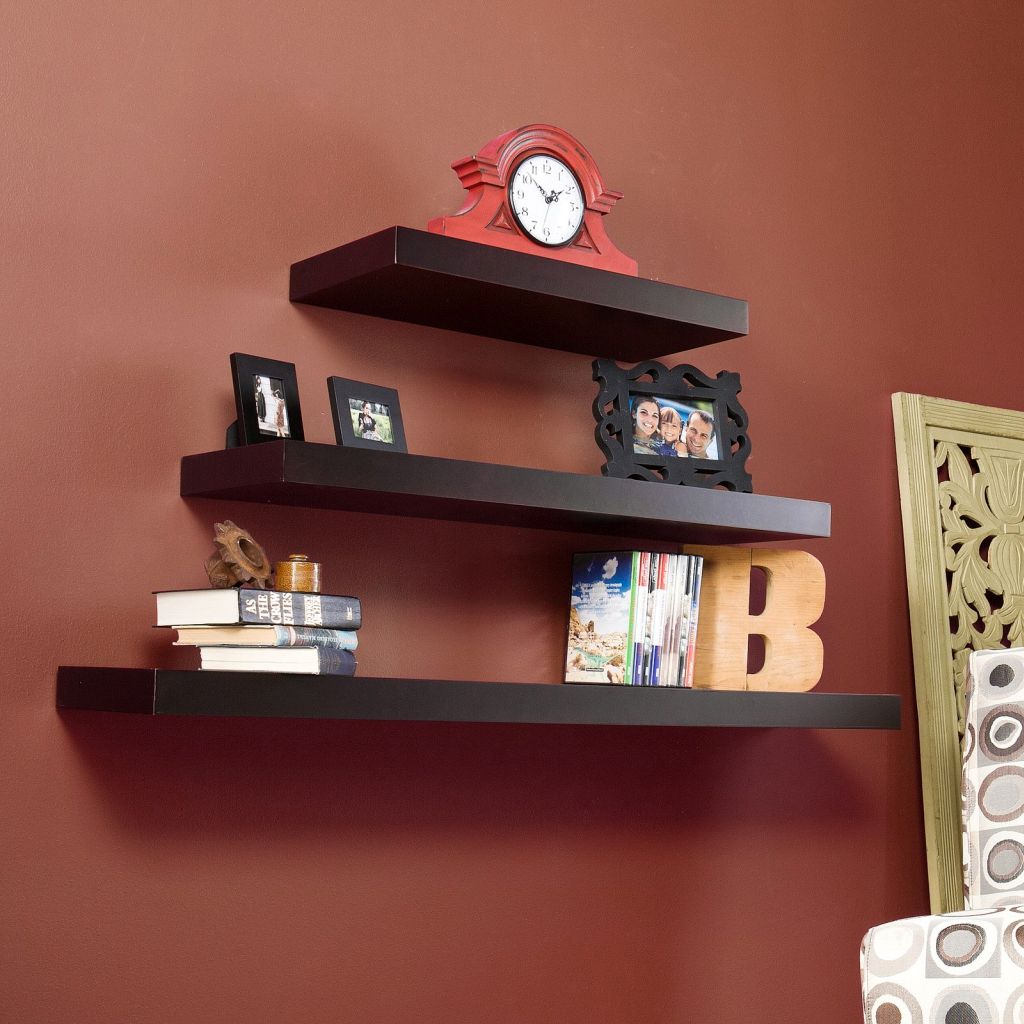 20 neat floating shelf decorating ideas
