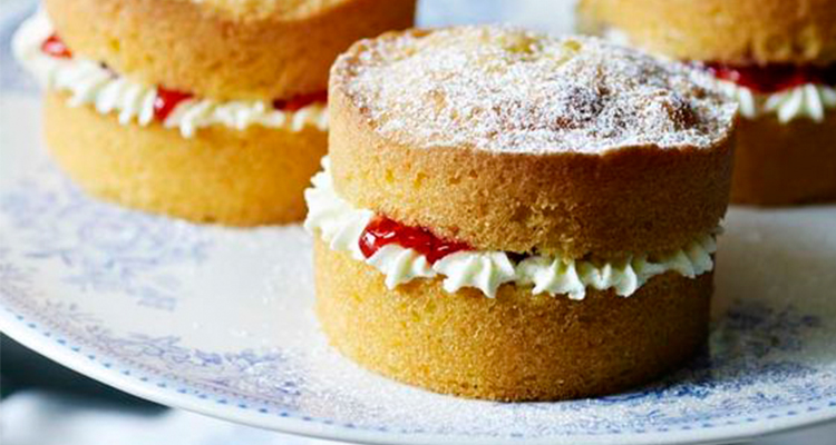 picture Mini Victoria Sponge Cakes Tesco mary berry s mini victoria sponge cakes