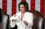 Pelosi shreds Trump’s speech Right there on the podium (0022) Pelosi shreds Trump’s speech Right there on the podium