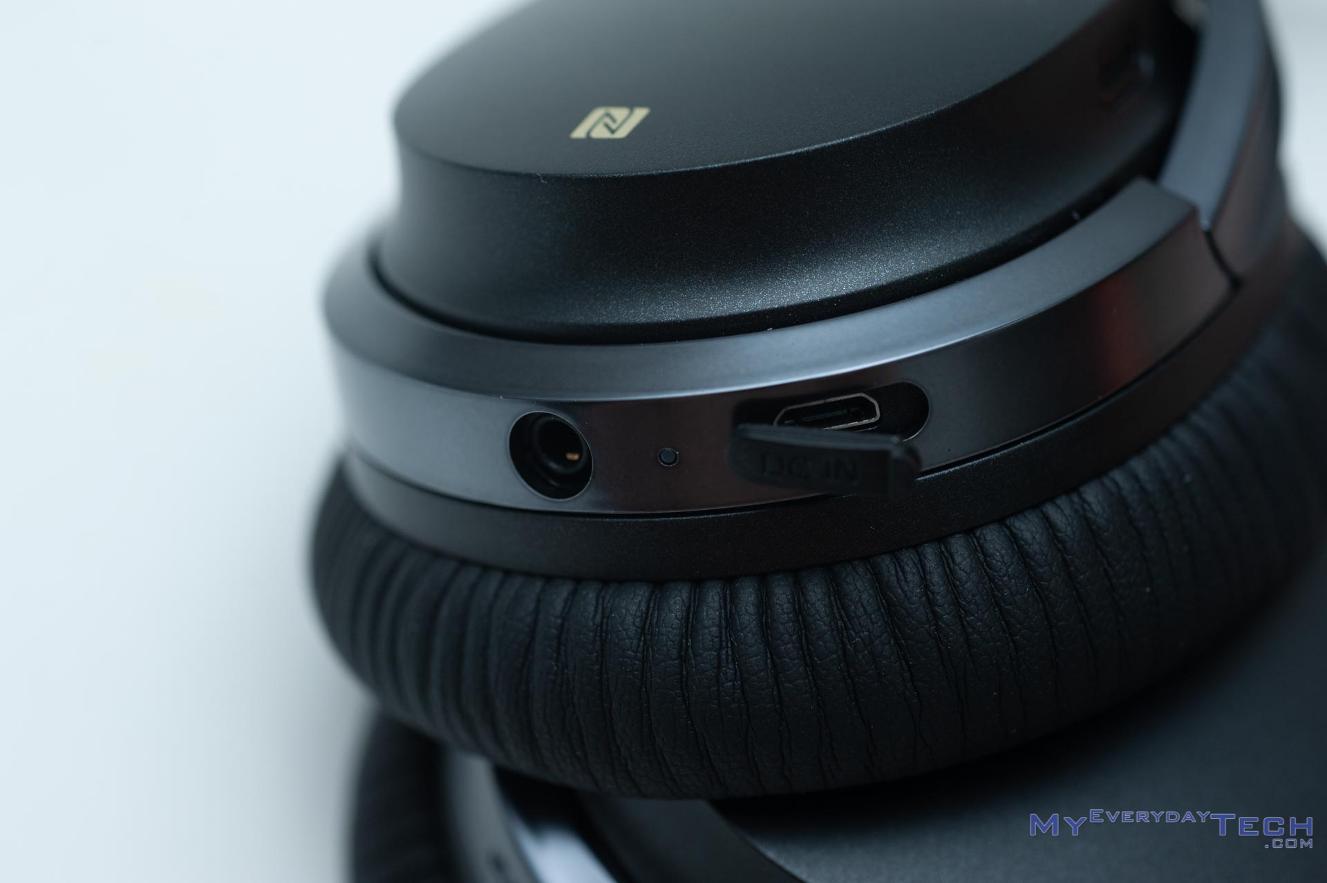 Review - Edifier W860NB Active Noise Cancelling Bluetooth Headphones