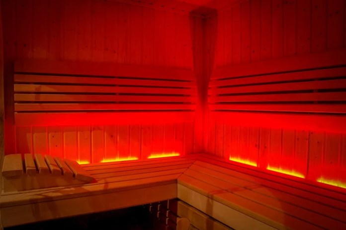 12 Benefits of Infrared Light Therapy