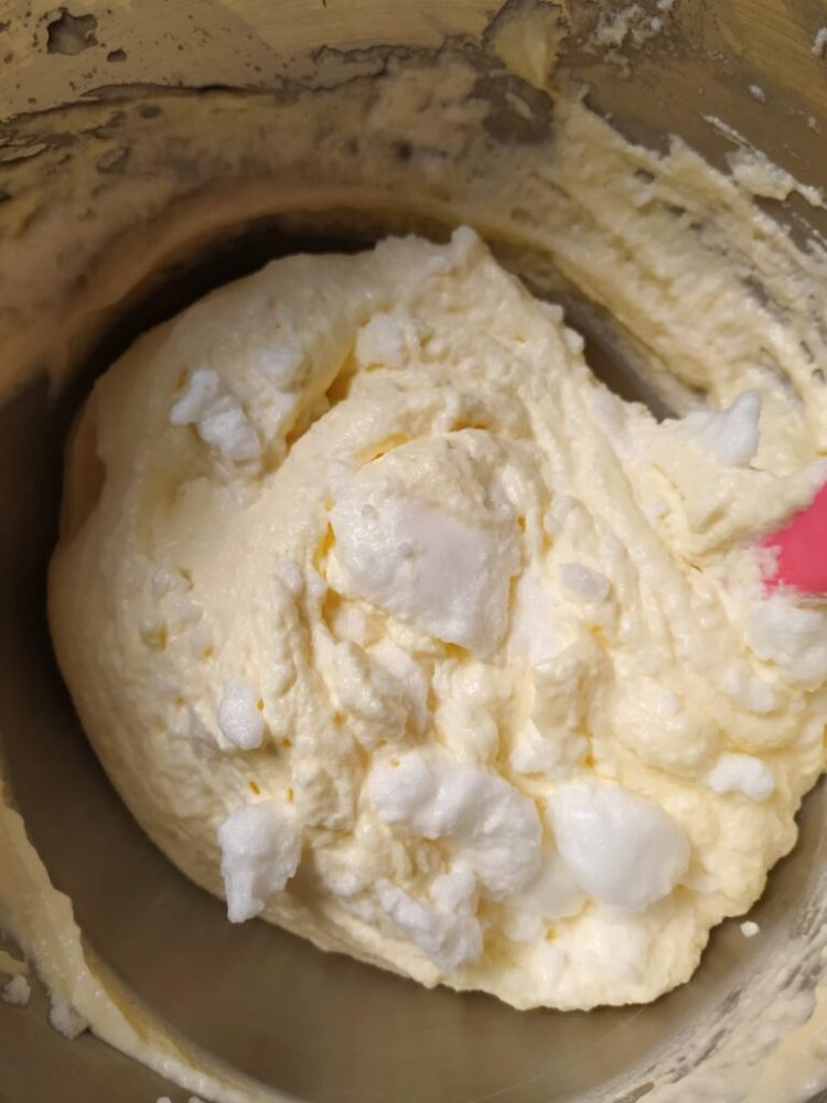 mascarpone and whipped white eggs