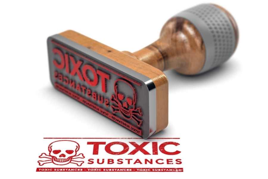 what are toxins