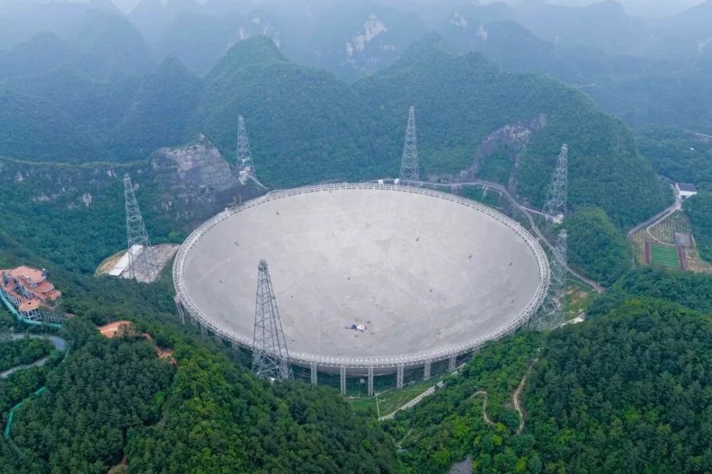 China's FAST telescope offers new clues for understanding cosmic evolution